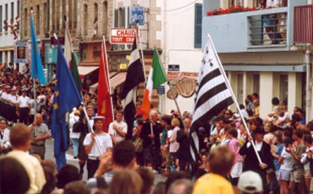 Début de la parade 2000